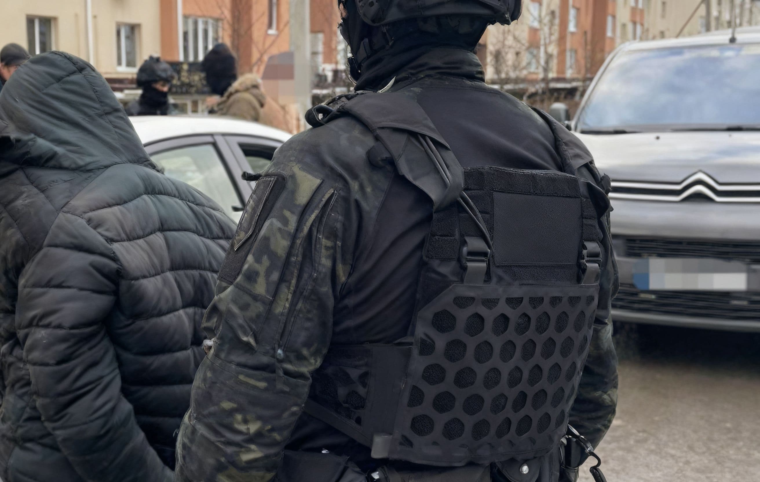 Львів: Затримання співробітника СБУ за хабар у 2000 доларів
