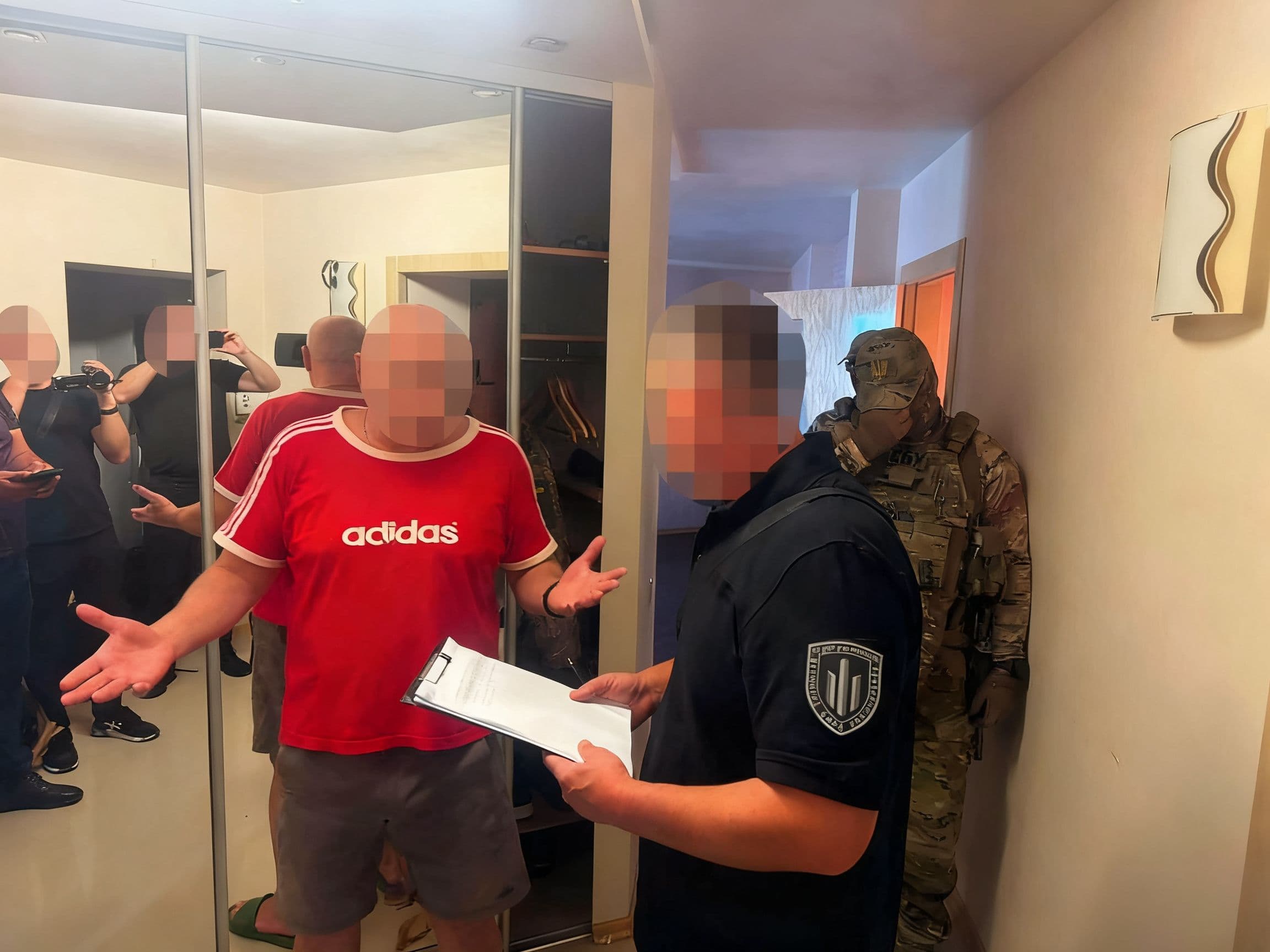 Дніпропетровщина: Затримання полковника ЗСУ за хабар у 20 тис. доларів